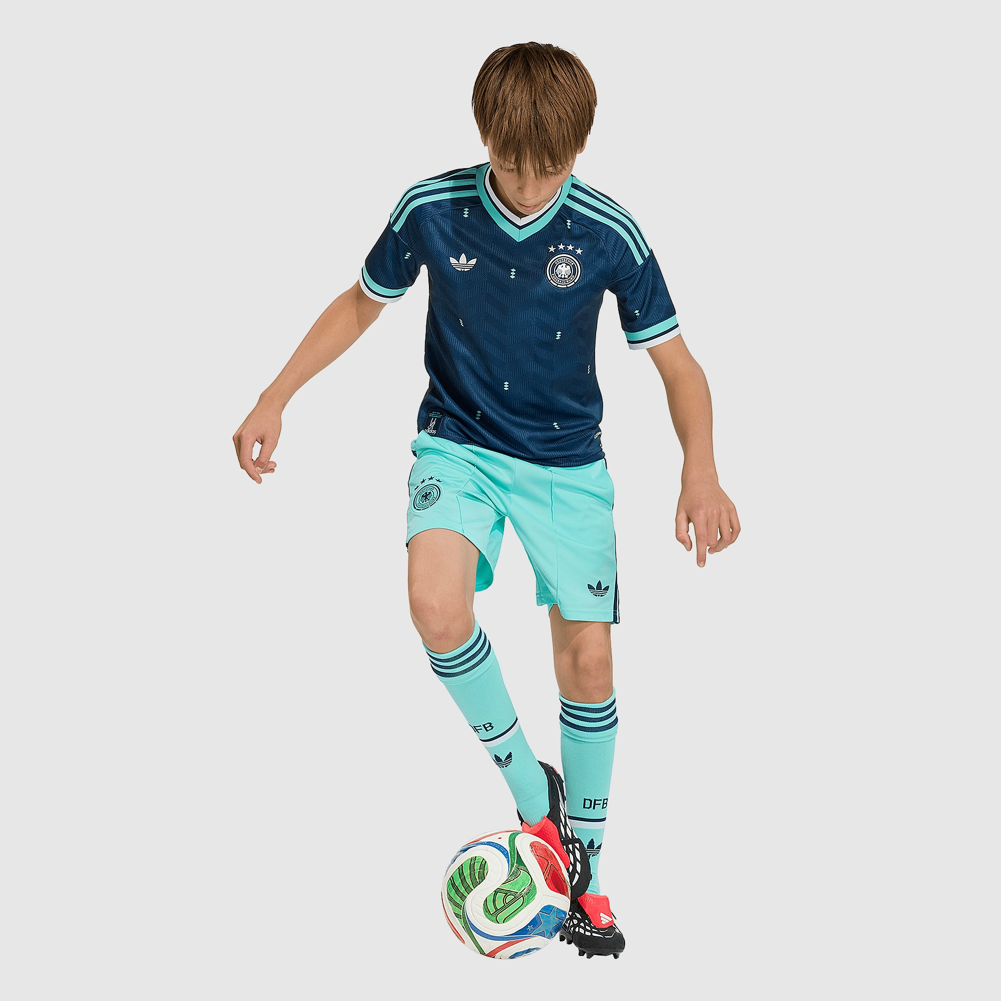 Away 26/27 Kids Shirt Kit