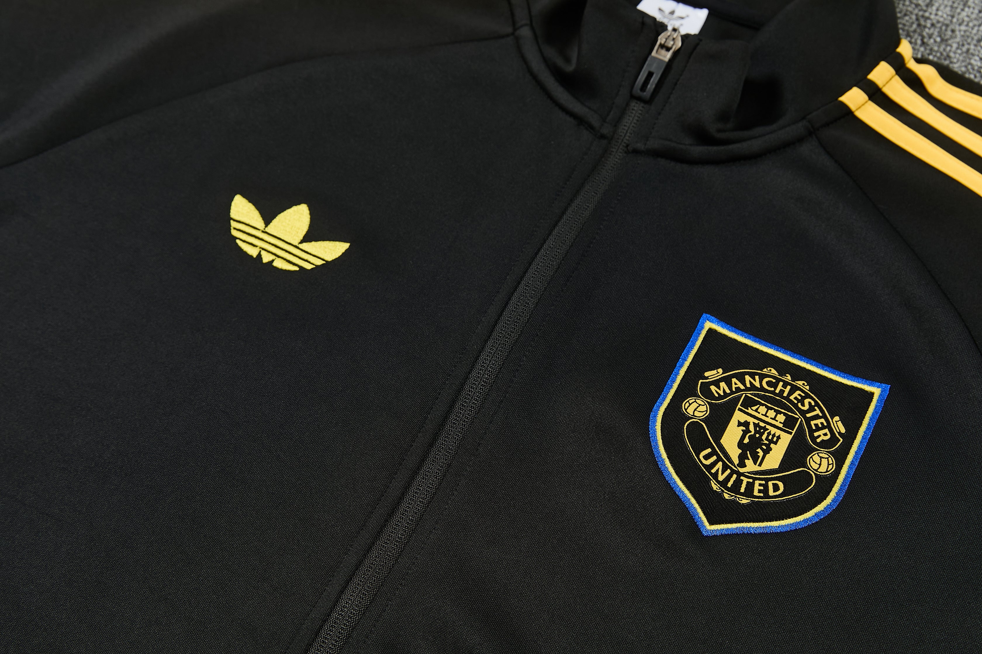 Tracksuit 26/27