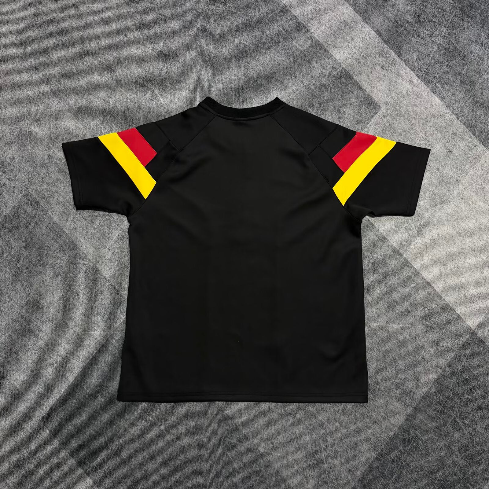 T-Shirt 26/27 - Black