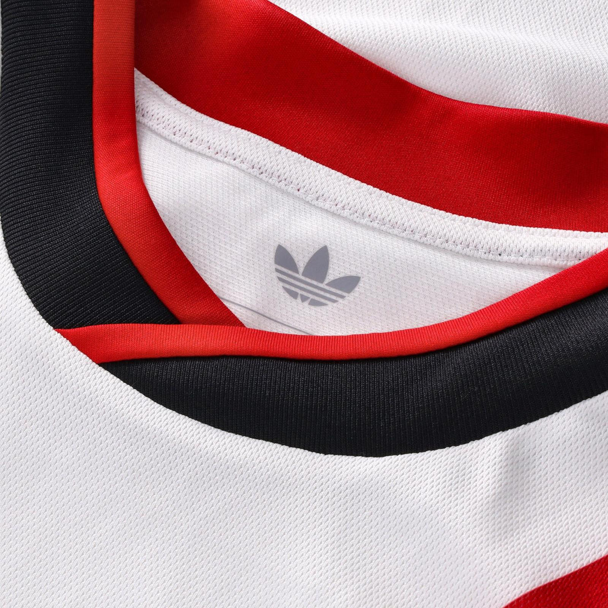 Away 26/27 Kids Shirt Kit