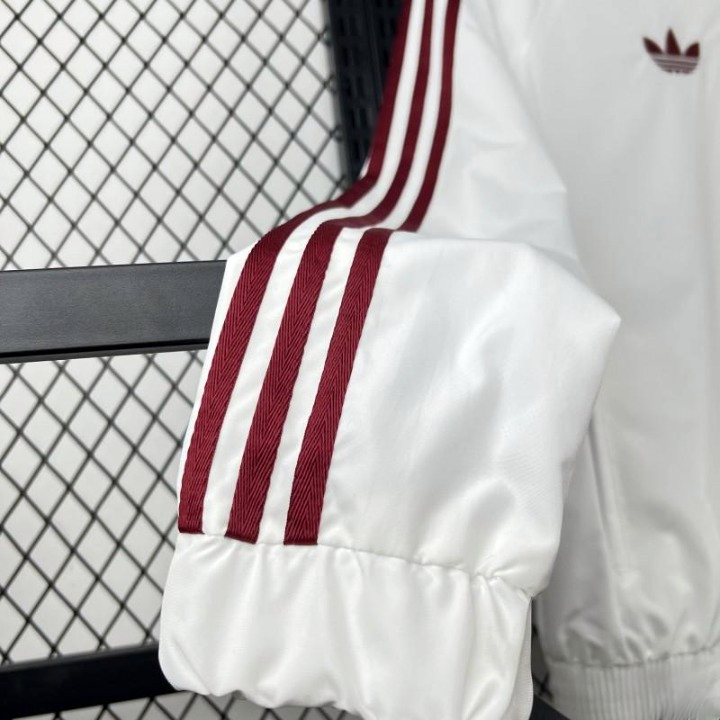 Windbreaker 26/27